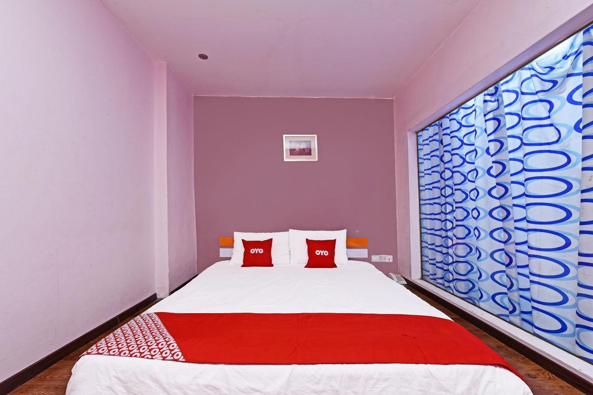 Super Oyo 992 Orange Hotel Kuala Pilah Buitenkant foto