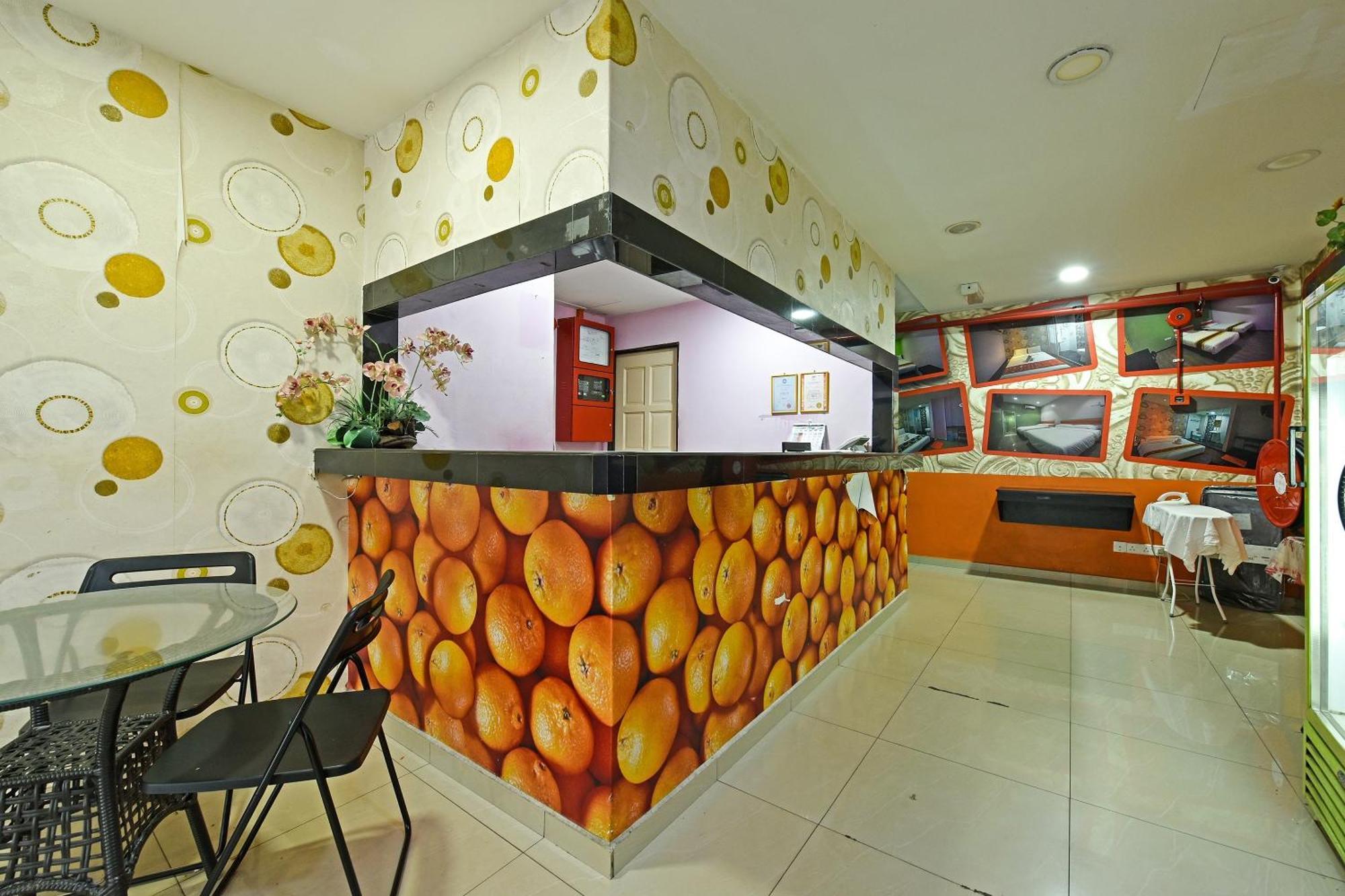 Super Oyo 992 Orange Hotel Kuala Pilah Buitenkant foto
