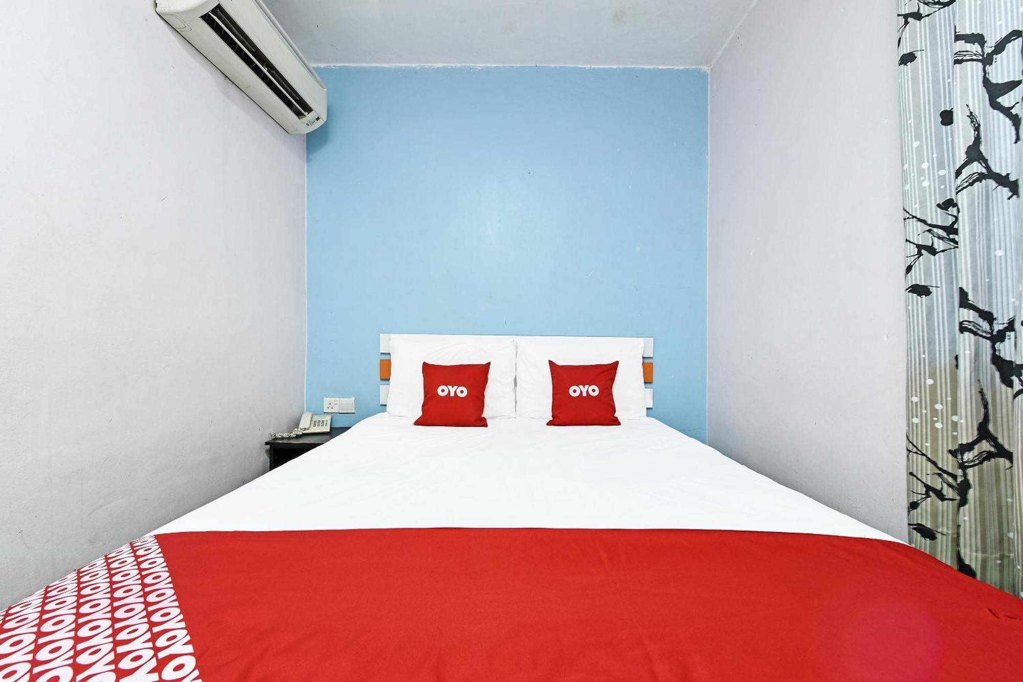 Super Oyo 992 Orange Hotel Kuala Pilah Buitenkant foto