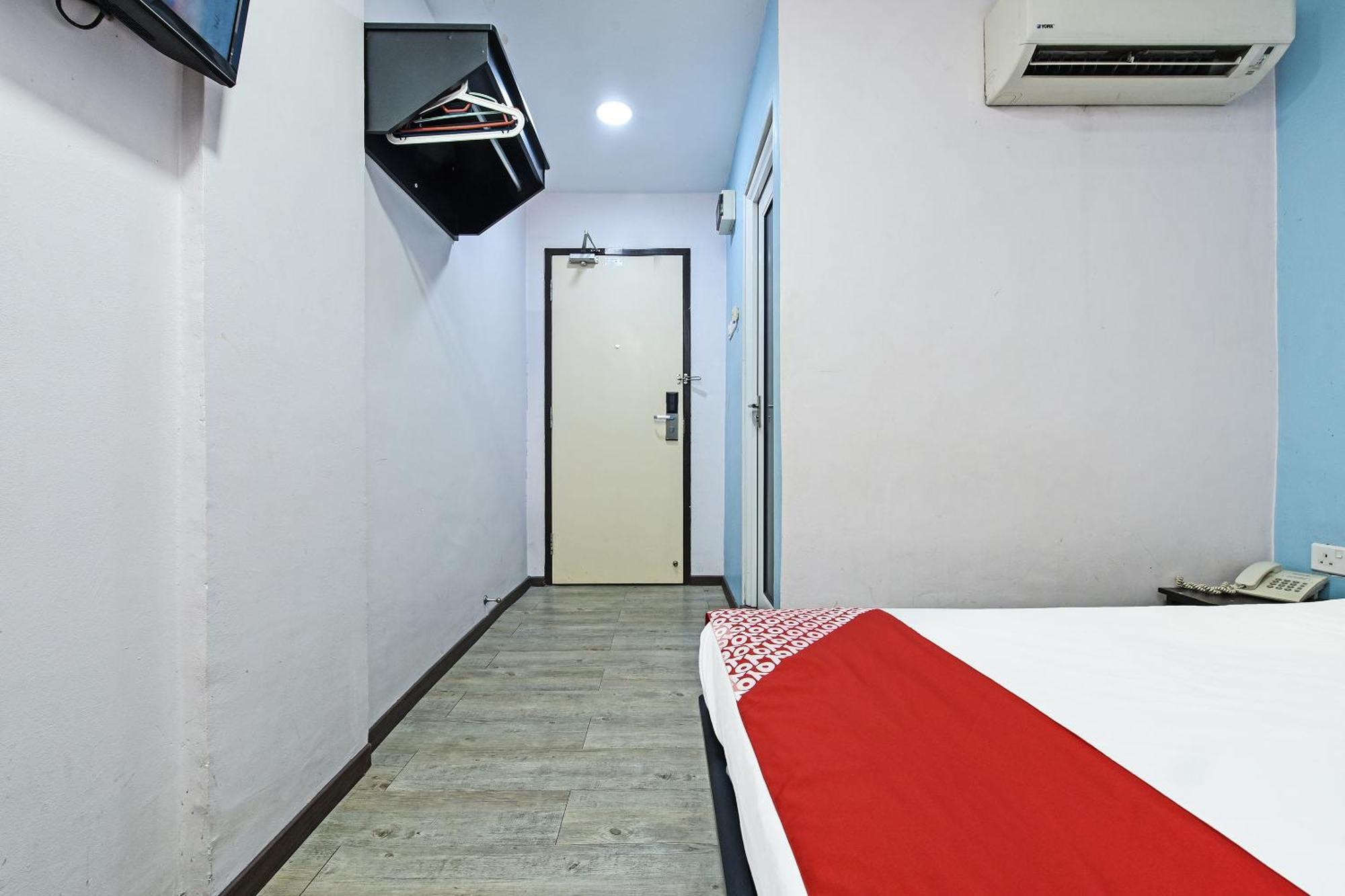 Super Oyo 992 Orange Hotel Kuala Pilah Buitenkant foto