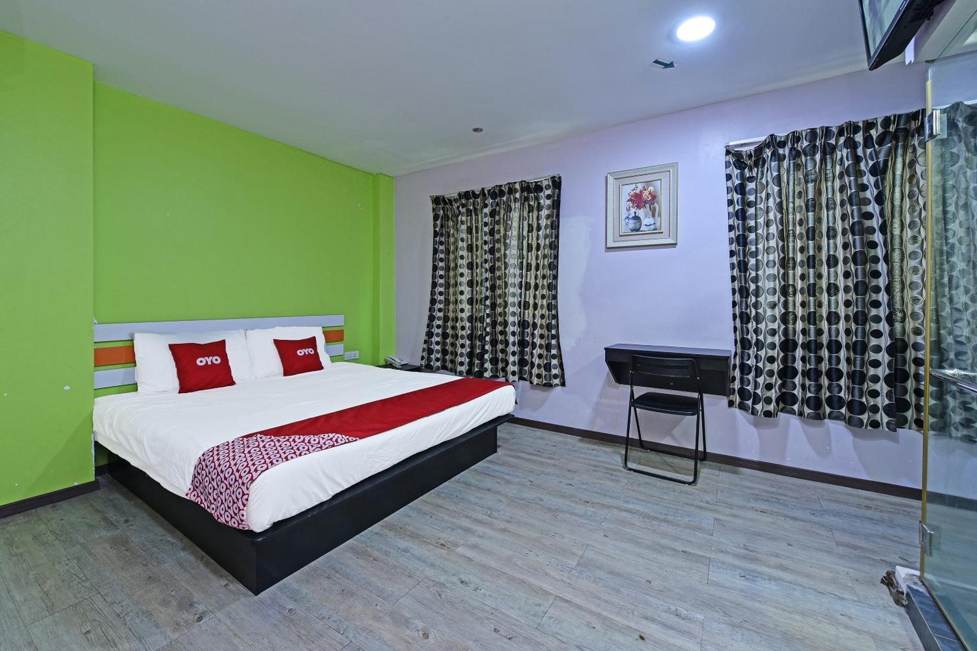 Super Oyo 992 Orange Hotel Kuala Pilah Buitenkant foto