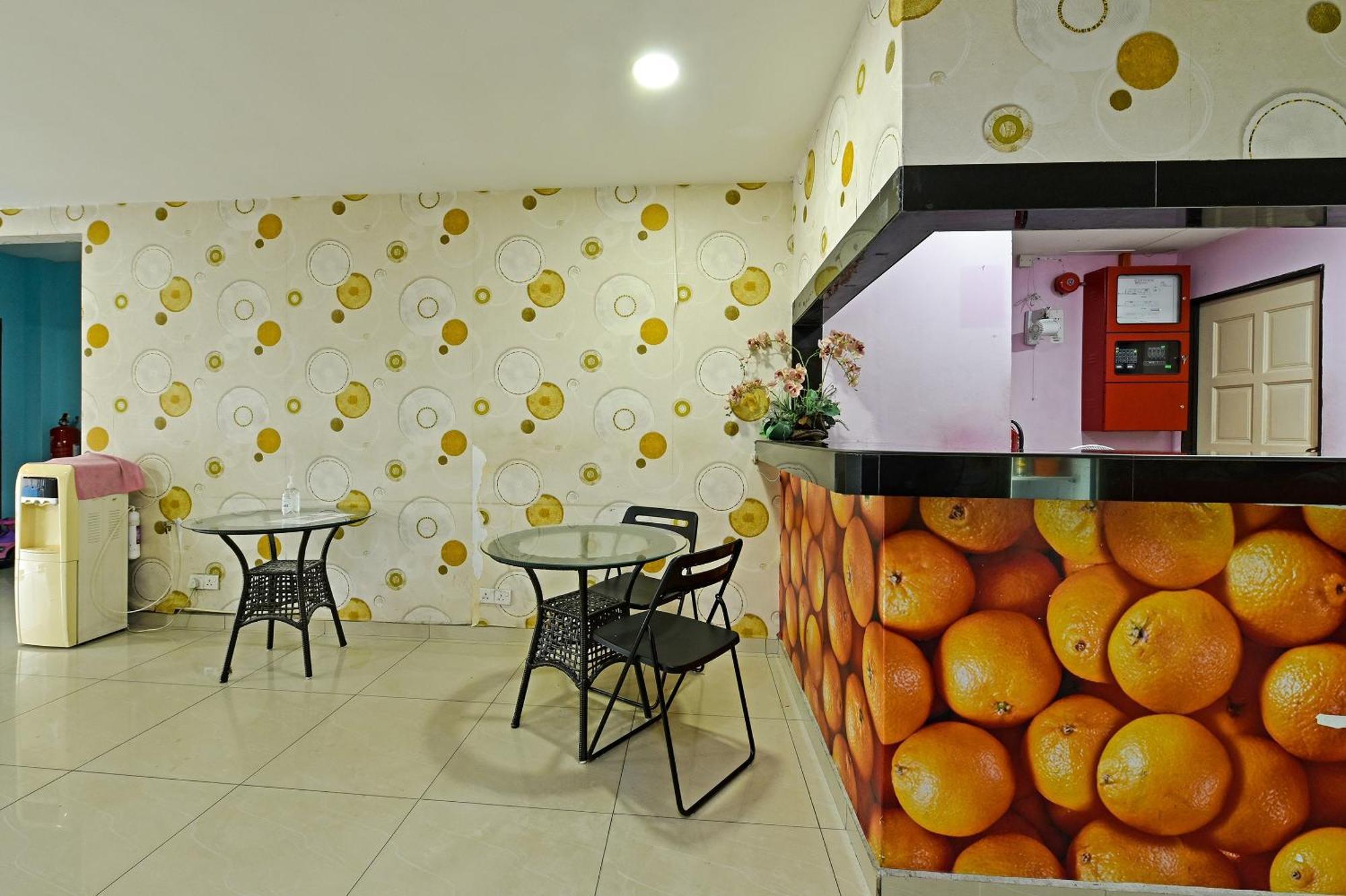 Super Oyo 992 Orange Hotel Kuala Pilah Buitenkant foto